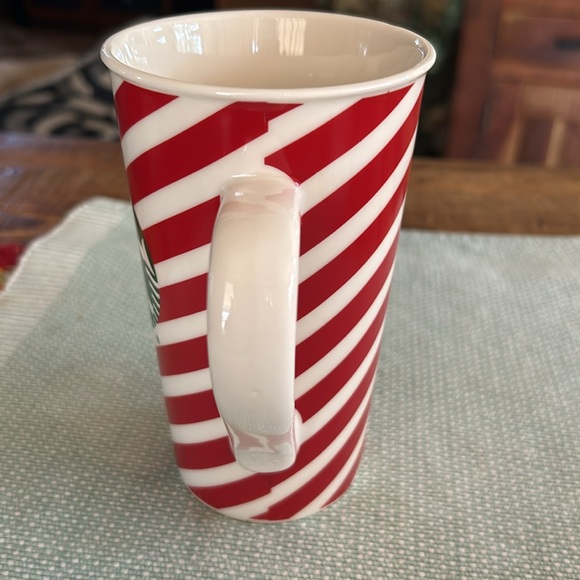 Christmas Starbucks mug - Picture 2 of 5
